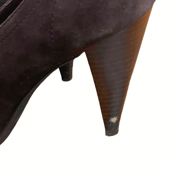 Coach Brown Suede "Adra" Heels - Picture 9 of 9